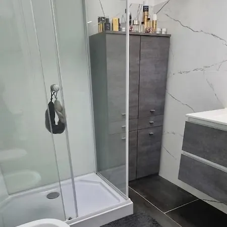 Villa Deluxe *